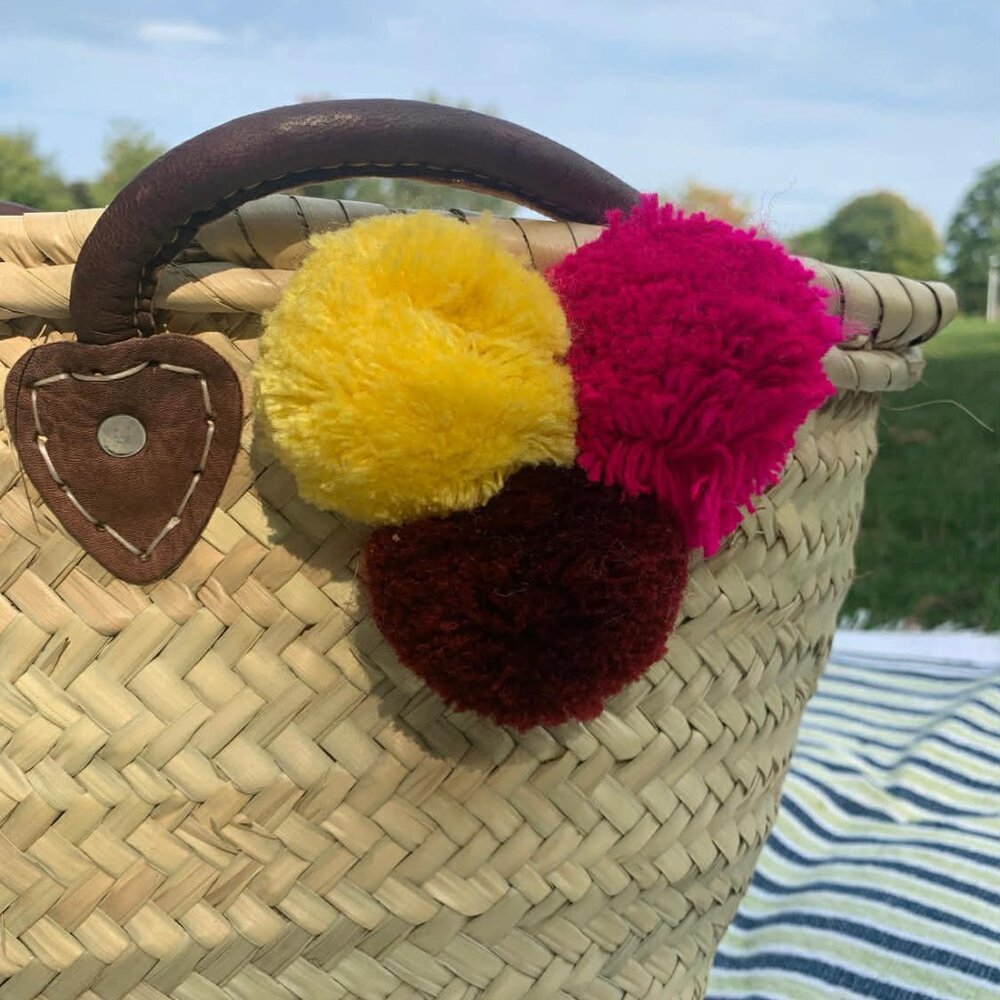 NWT straw basket bag with genuine leather straps - beach basket + 1 free gift - Picture 3 of 6